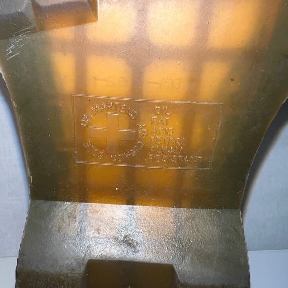 Dr. Martens - 14013 - Vintage Chunky Sole - Smooth Leather Brogue Oxfords - US11 - Picture 7 of 11